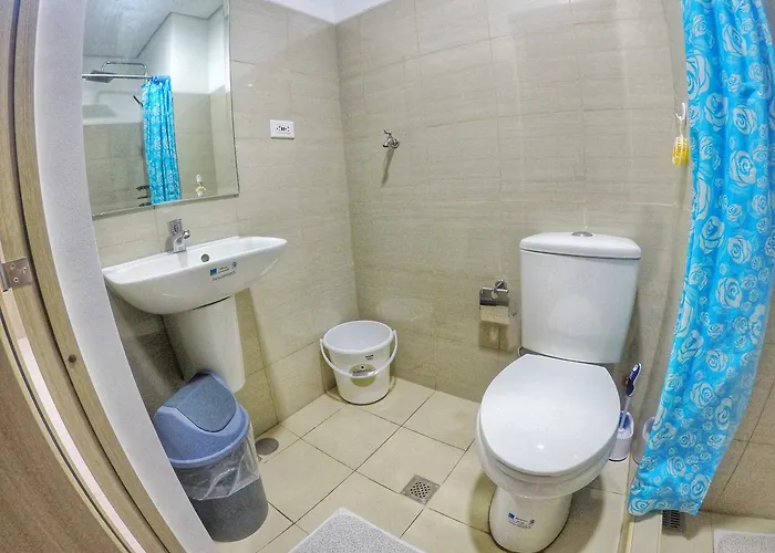 Shore Residences Apartahotel 4*